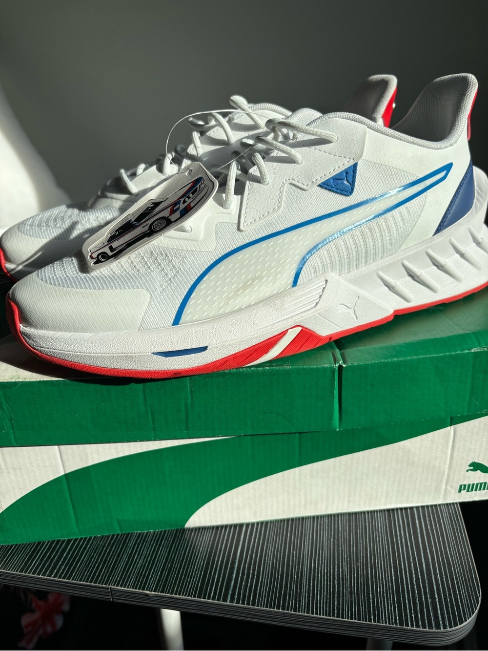 Puma BMW Motorsport Maco 2.0 White w Red/Blue Trim